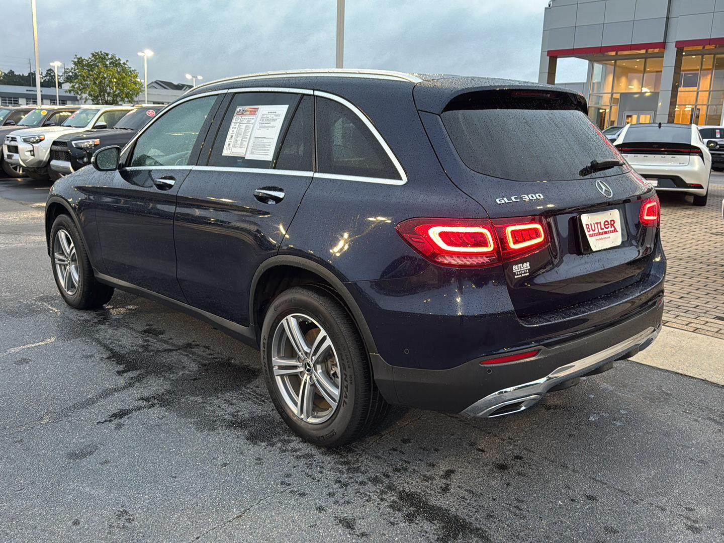2021 Mercedes Benz GLC 300 photo 3