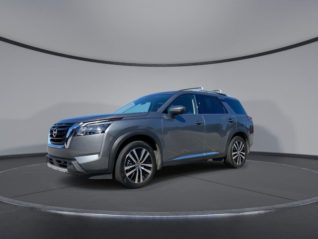 Used 2025 Nissan Pathfinder Platinum SUV
