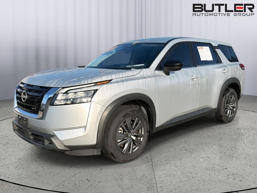 Used 2024 Nissan Pathfinder S SUV