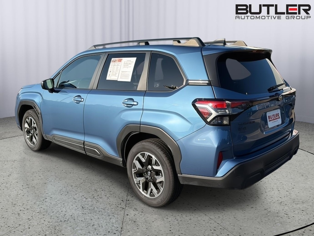 Used 2025 Subaru Forester Premium SUV