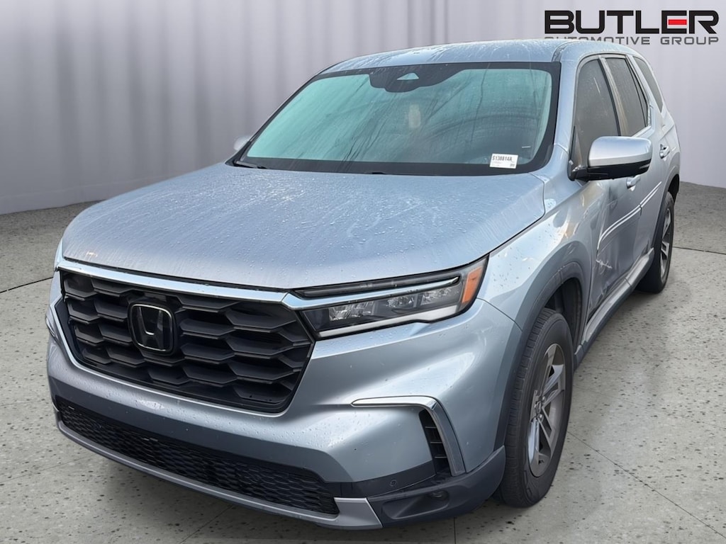 Used 2024 Honda Pilot EX-L w/Rear Captains Chairs SUV