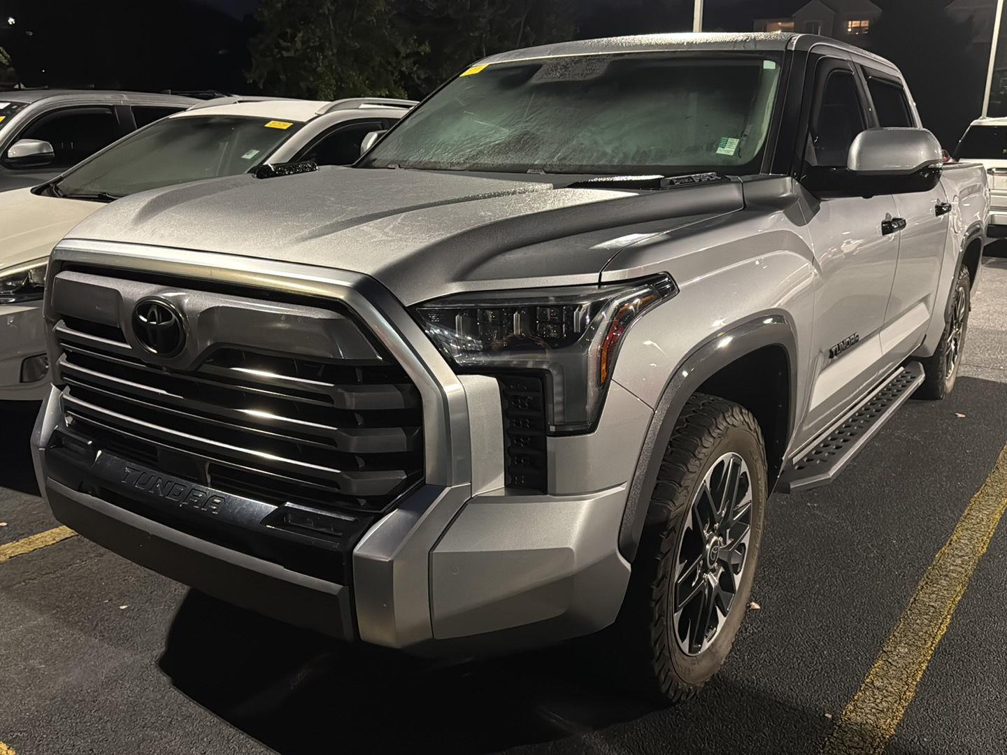 2023 Toyota Tundra Limited CrewMax photo 2