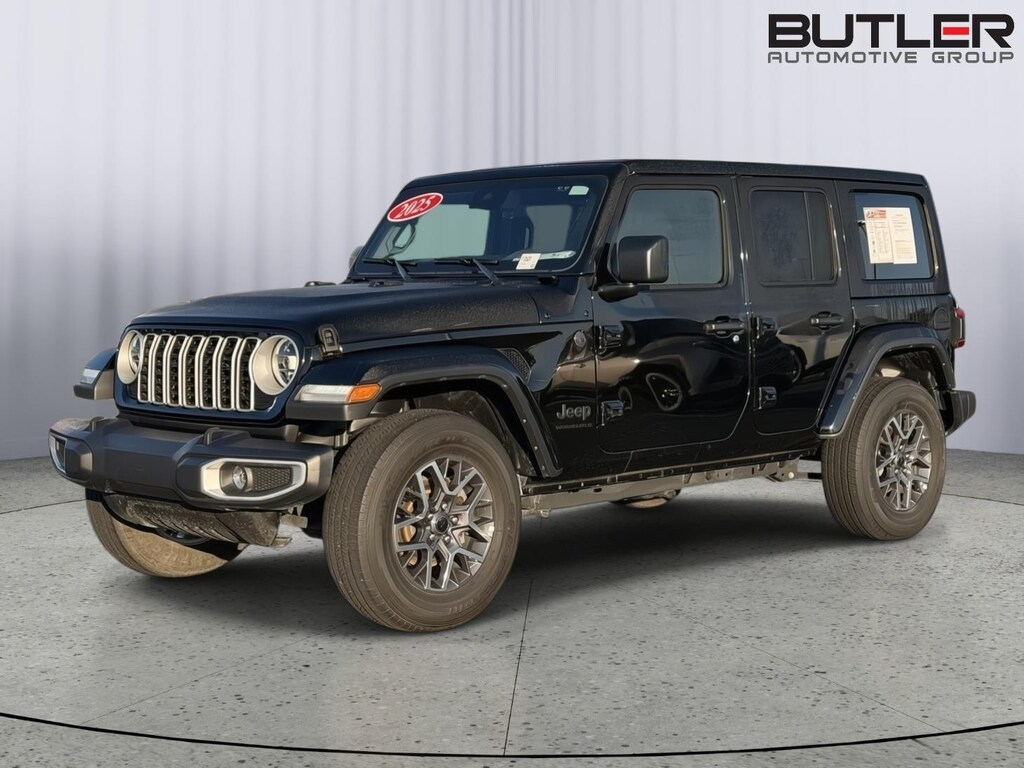 Used 2025 Jeep Wrangler Sahara SUV