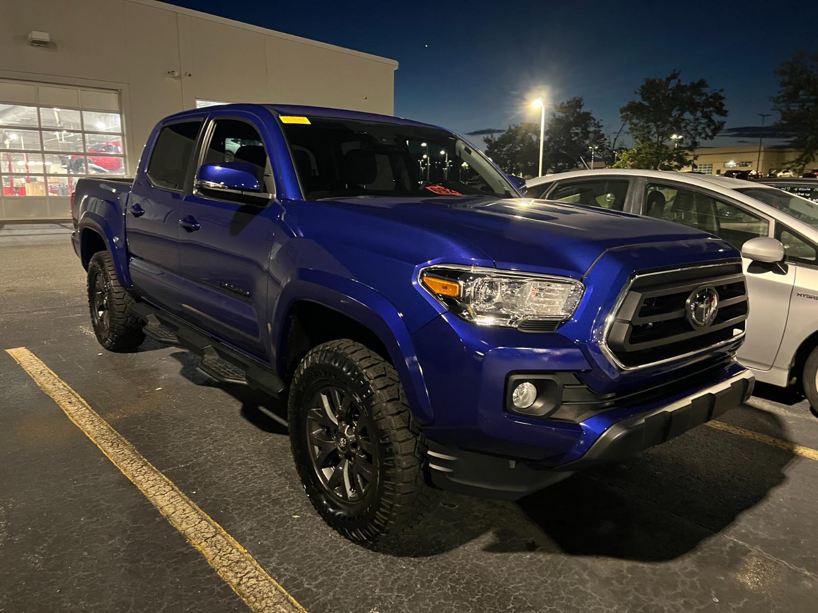 2023 Toyota Tacoma SR5 V6 photo 4