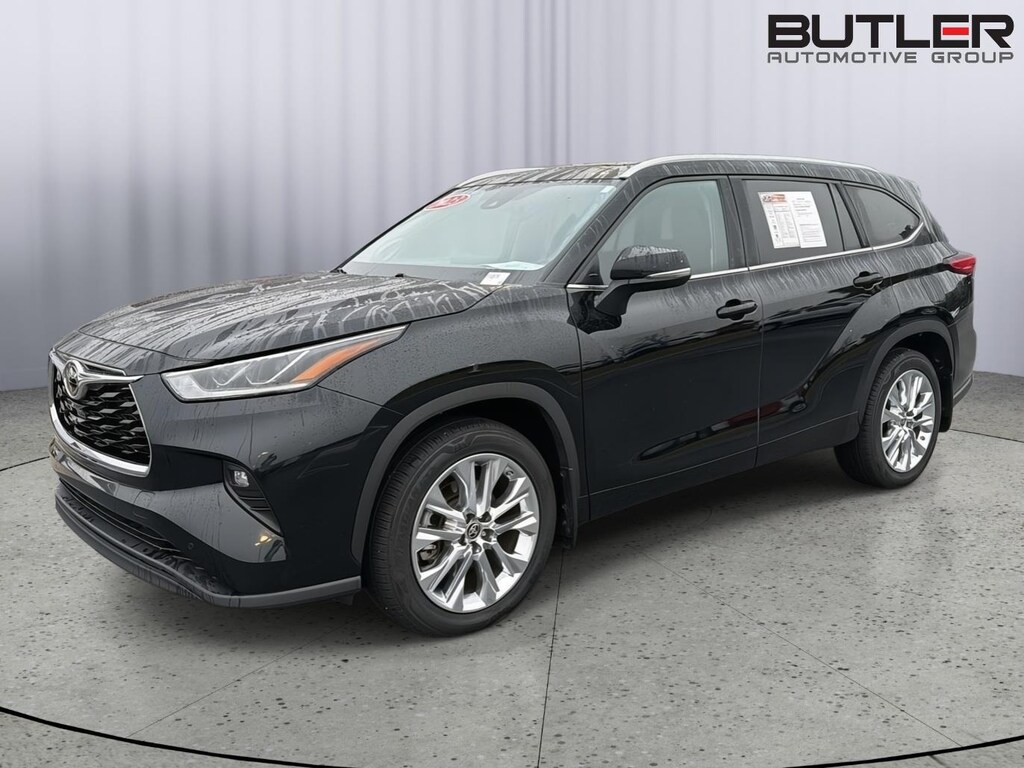 Used 2023 Toyota Highlander Limited SUV