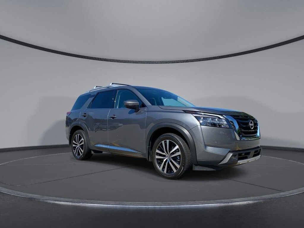 Used 2025 Nissan Pathfinder Platinum SUV
