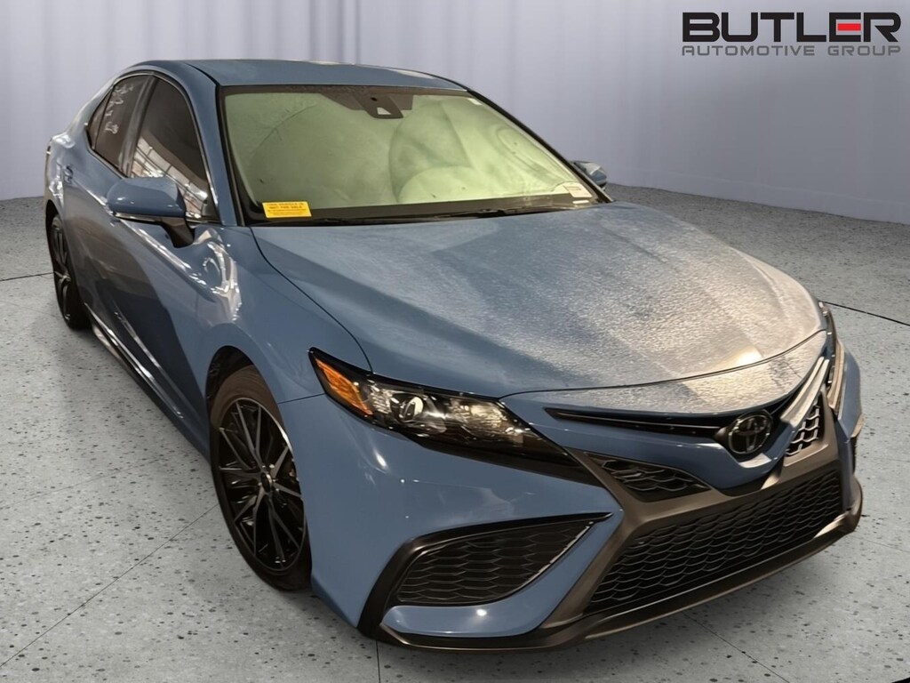 Used 2024 Toyota Camry SE Sedan