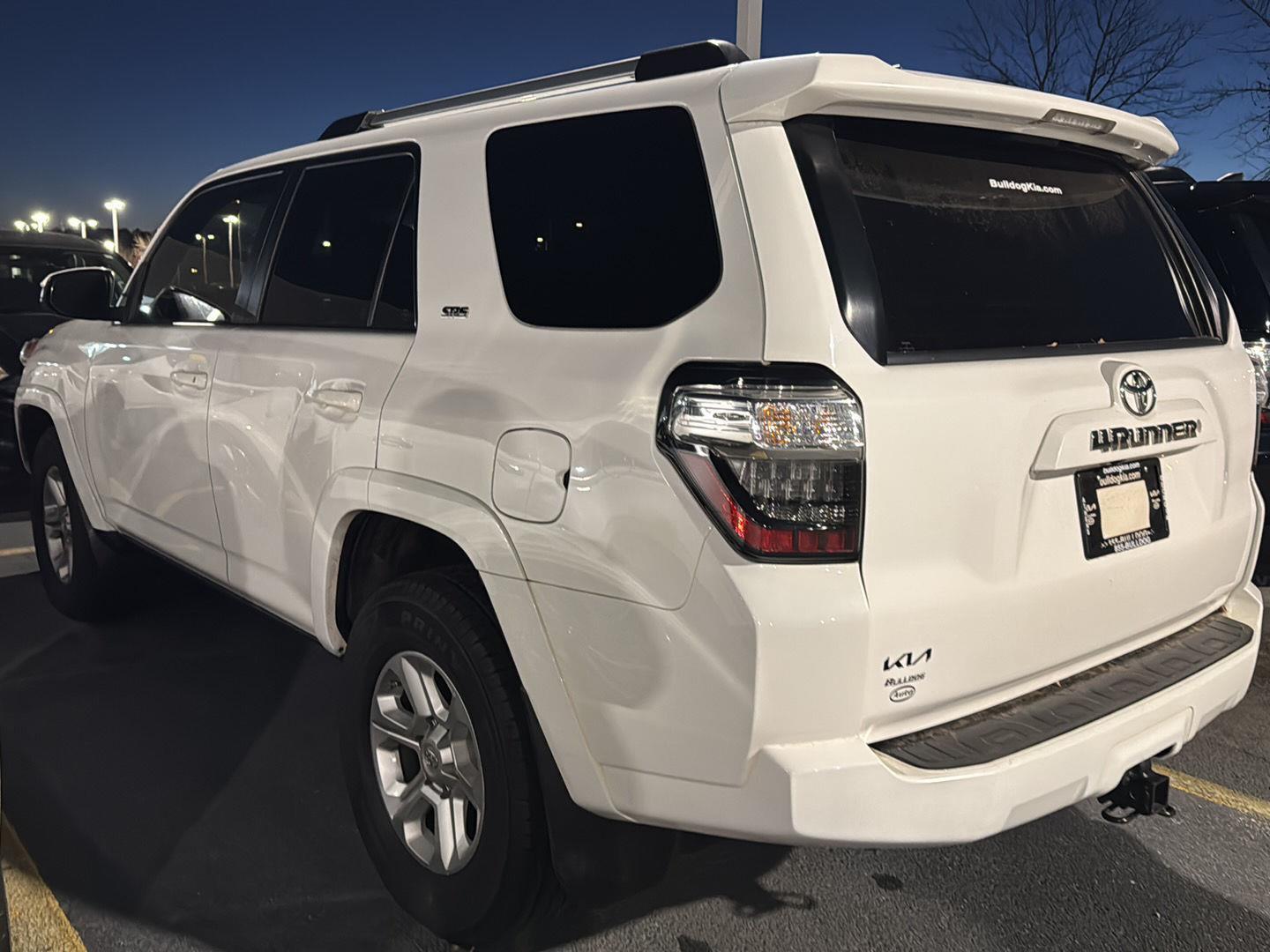 2019 Toyota 4Runner SR5 photo 4
