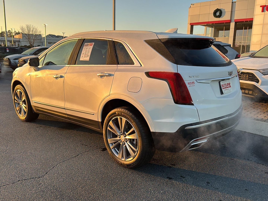 Used 2025 Cadillac XT5 FWD Premium Luxury SUV
