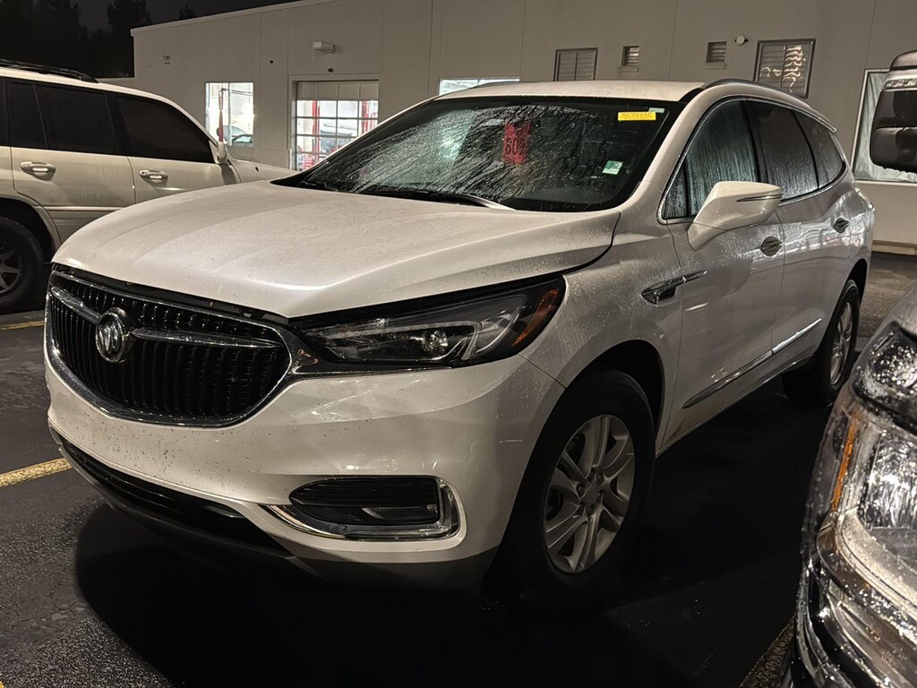 2021 Buick Enclave Essence photo 2