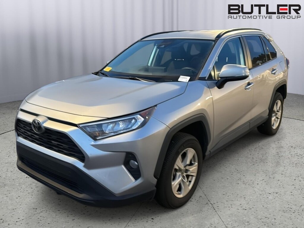 Used 2021 Toyota RAV4 XLE SUV