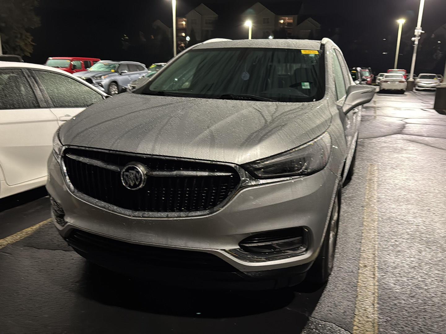 2020 Buick Enclave Essence photo 3