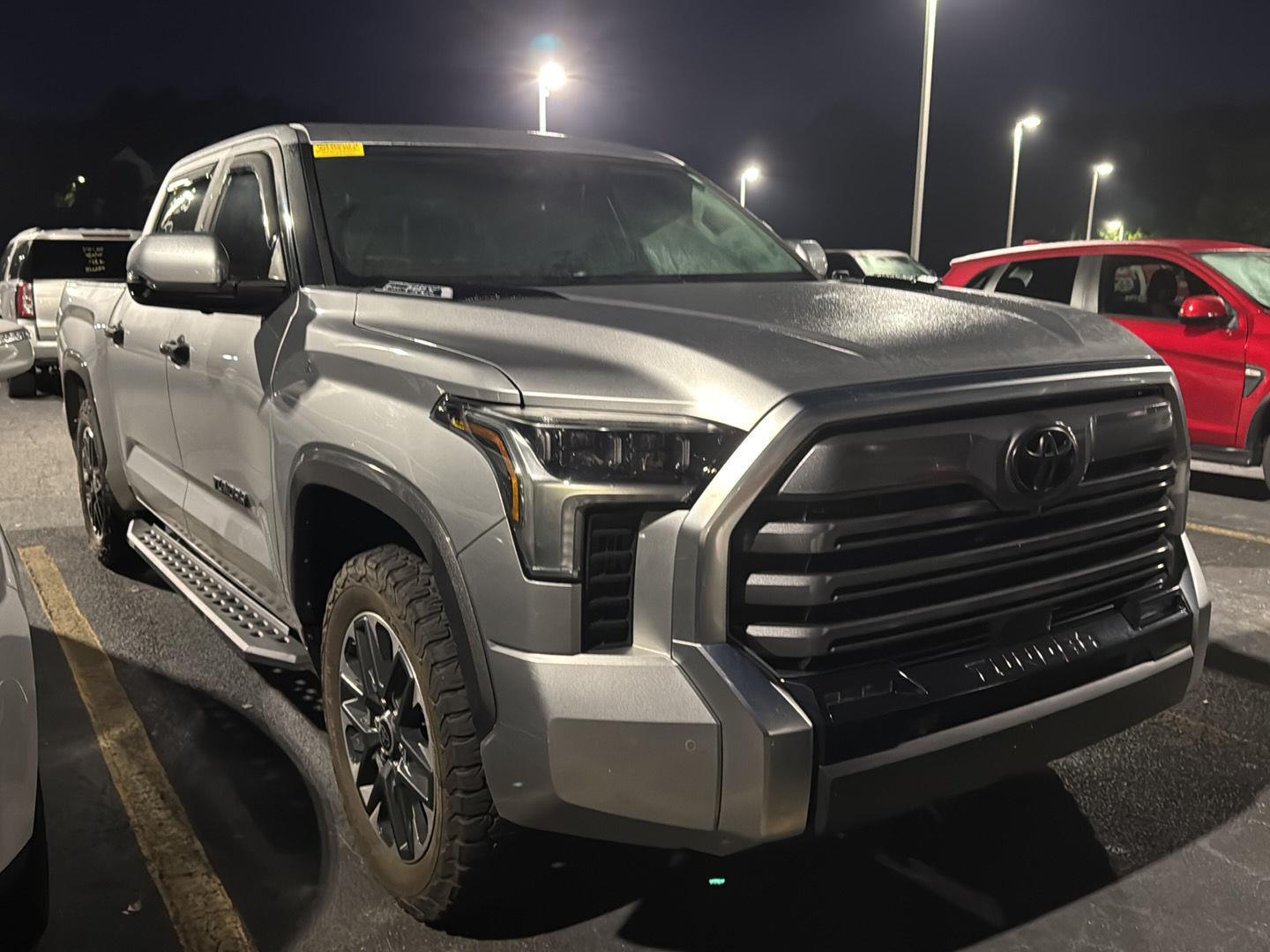 2023 Toyota Tundra Limited CrewMax photo 4