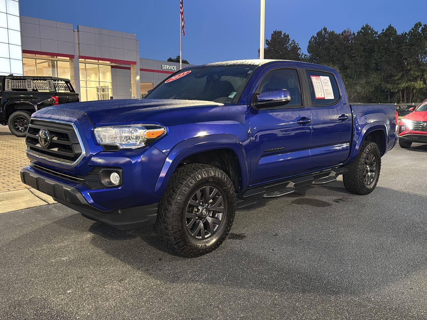 2023 Toyota Tacoma SR5 V6 photo 2