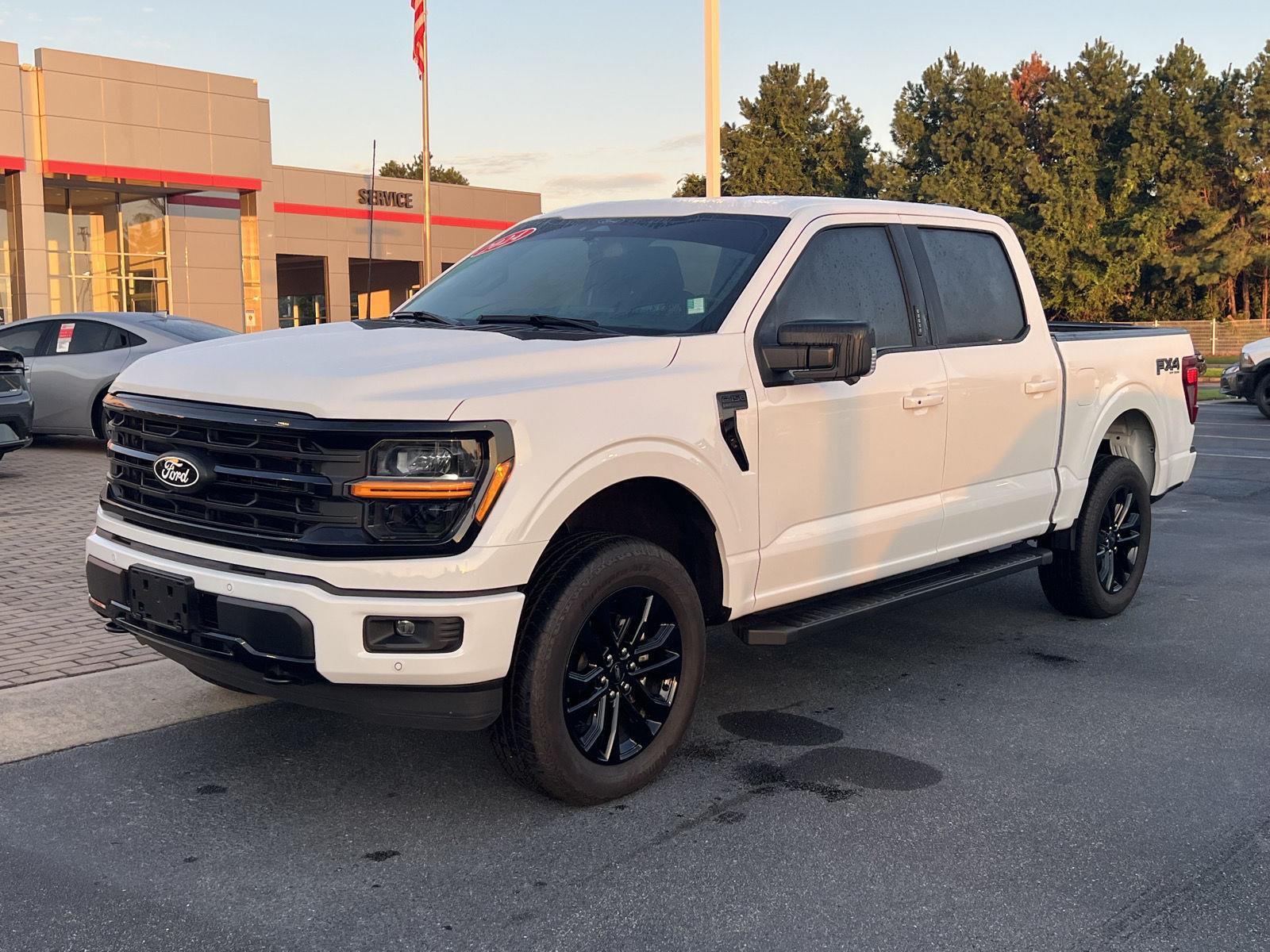 2024 Ford F-150 XLT photo 2