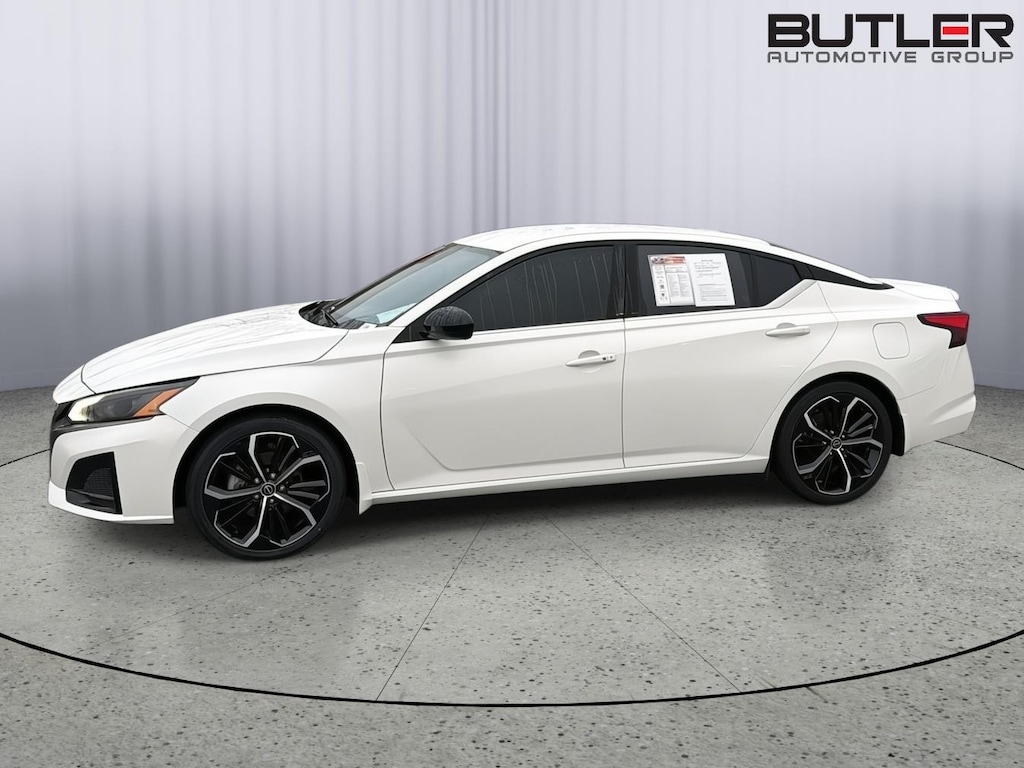 Used 2023 Nissan Altima 2.5 SR Sedan
