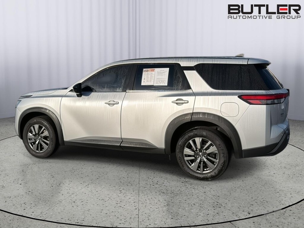 Used 2024 Nissan Pathfinder S SUV