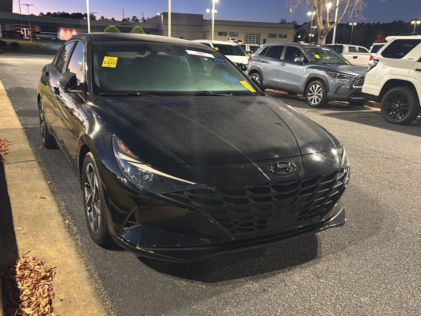 2023 Hyundai Elantra SEL Convenience photo 4