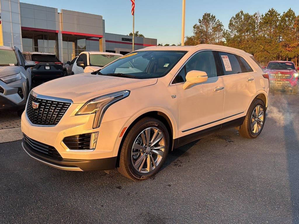 Used 2025 Cadillac XT5 FWD Premium Luxury SUV