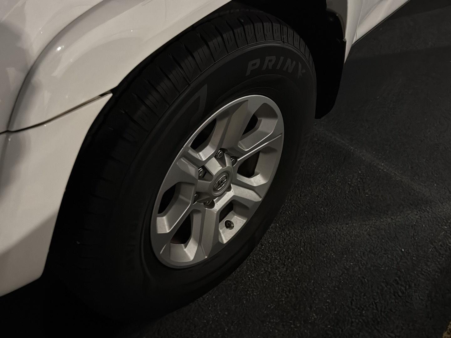 2019 Toyota 4Runner SR5 photo 3