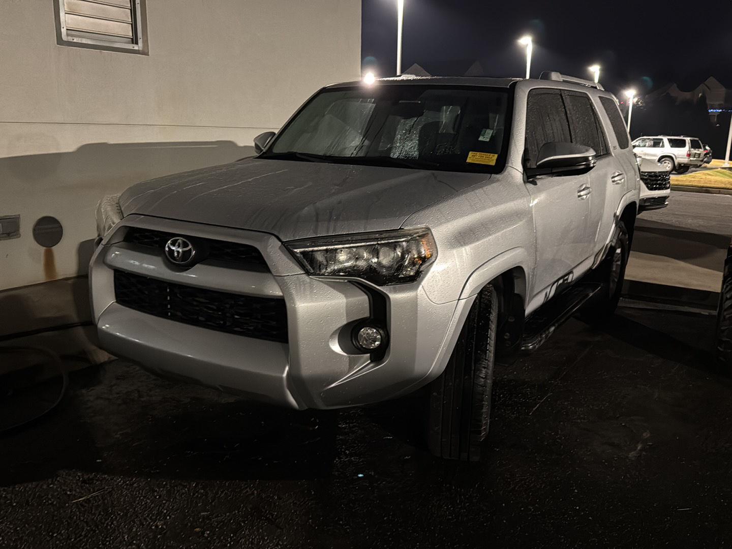 2017 Toyota 4Runner SR5 Premium photo 2