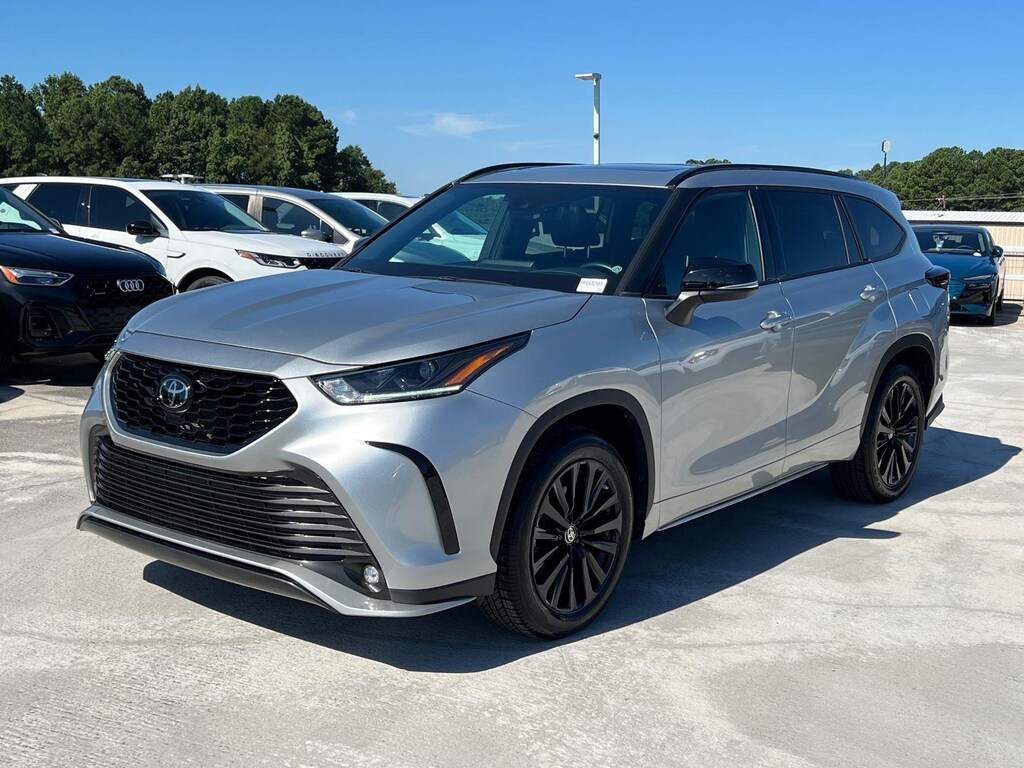 Used 2024 Toyota Highlander XSE SUV