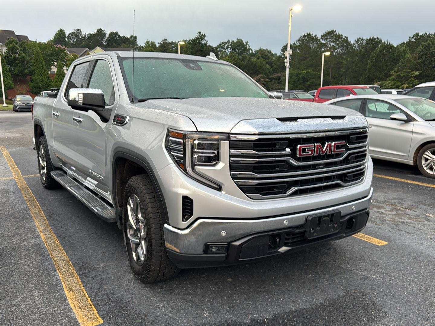 2022 Gmc Sierra 1500 SLT photo 3