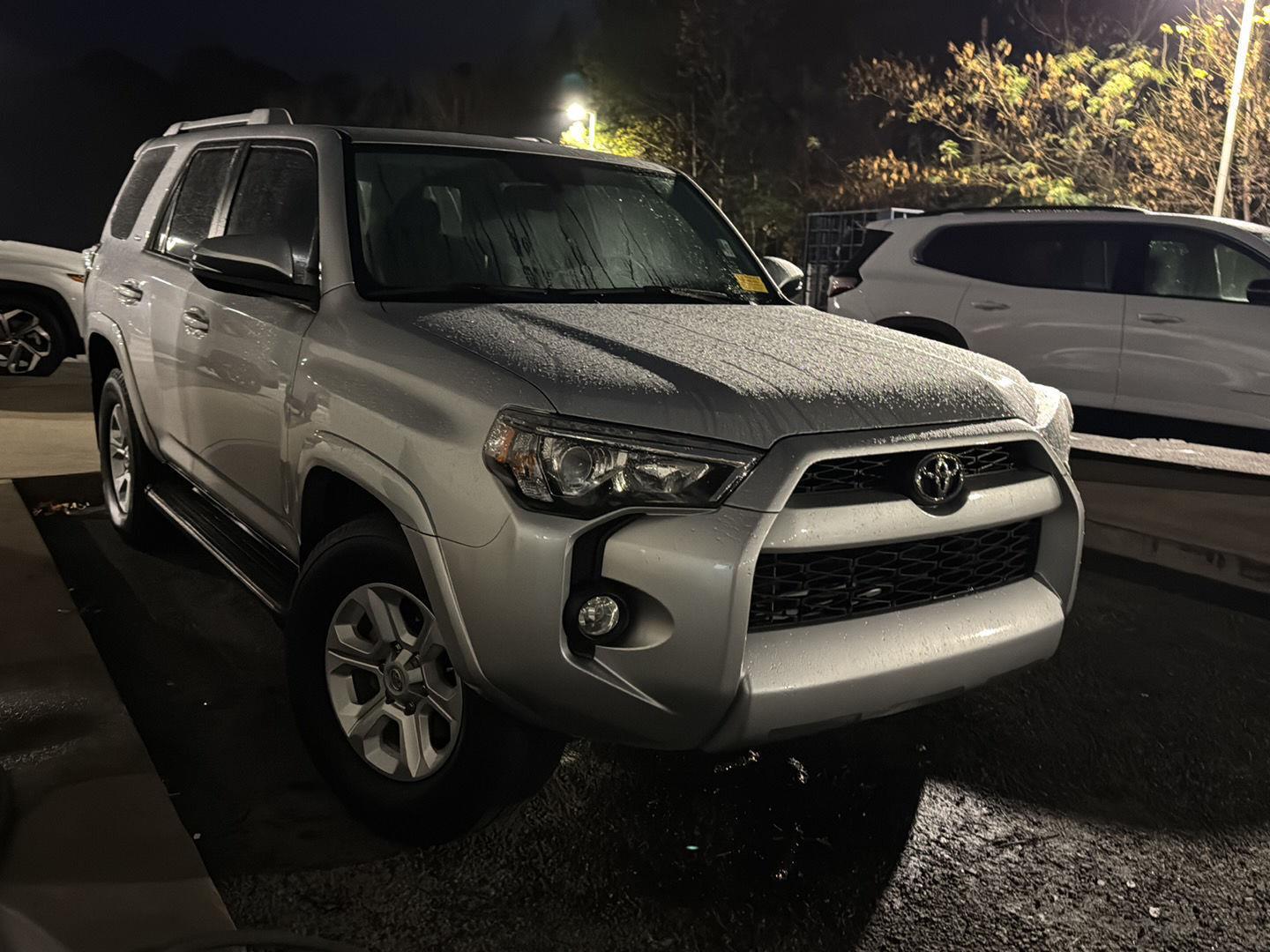 2017 Toyota 4Runner SR5 Premium photo 4