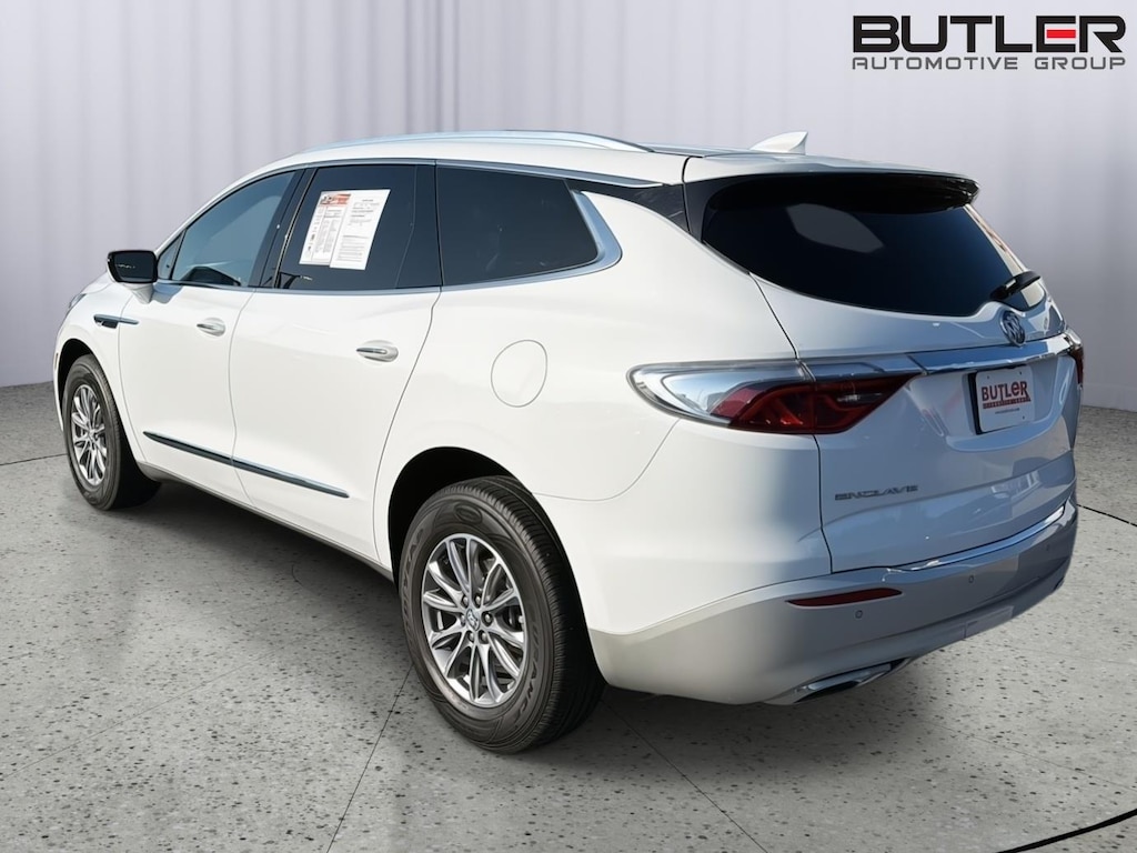 Used 2024 Buick Enclave Essence SUV