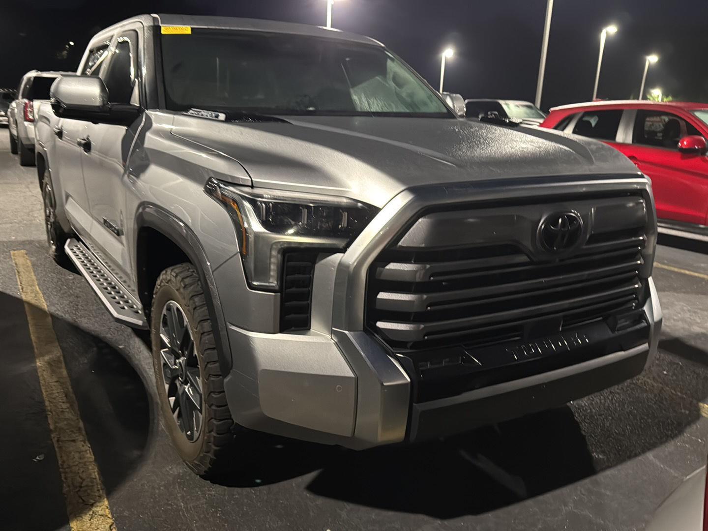 2023 Toyota Tundra Limited CrewMax photo 3
