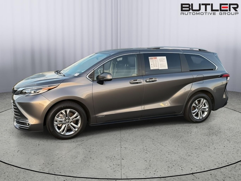 Used 2021 Toyota Sienna Platinum 7-Passenger Van