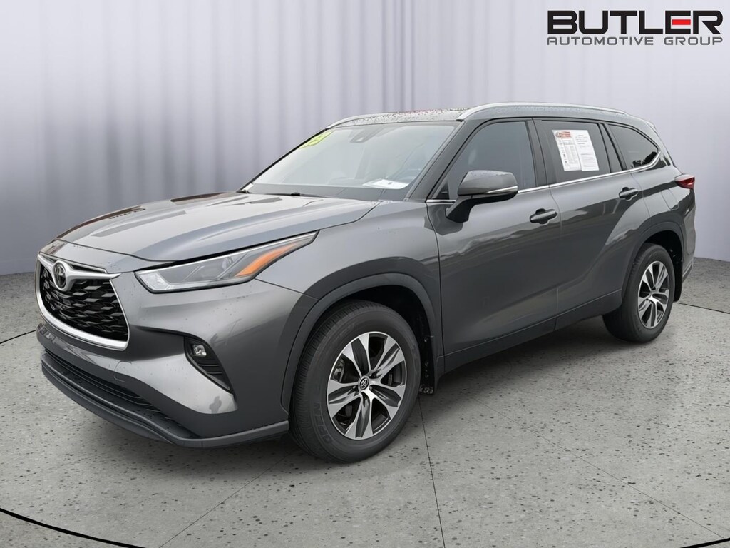 Used 2023 Toyota Highlander XLE SUV