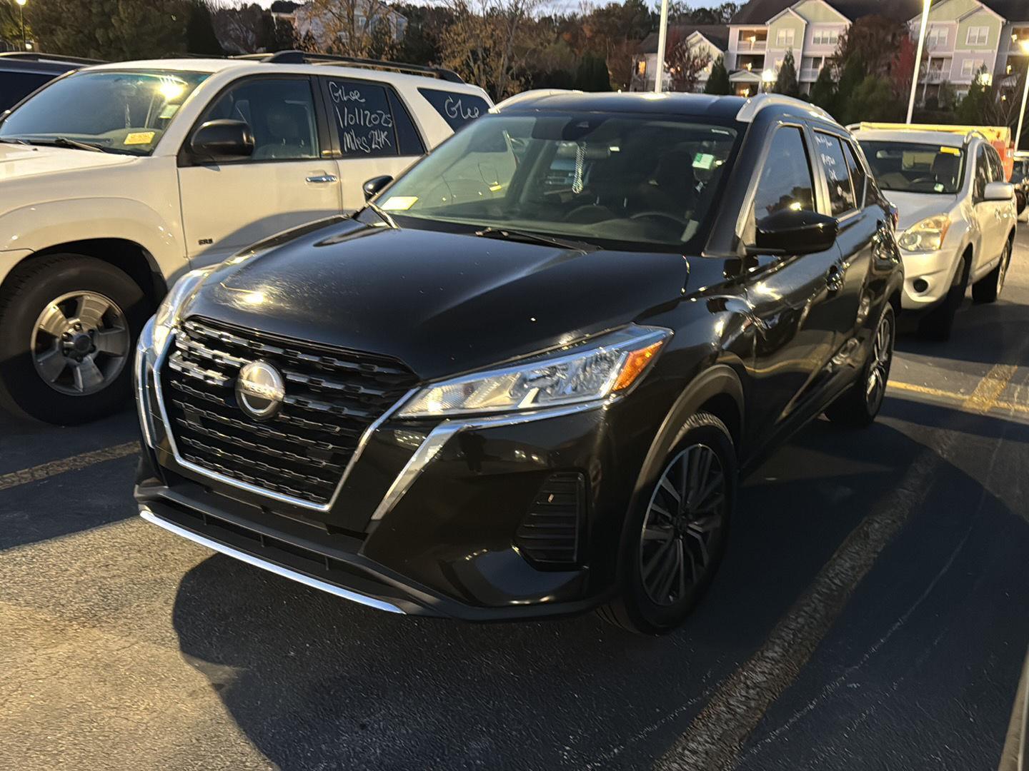 2021 Nissan Kicks SV photo 2