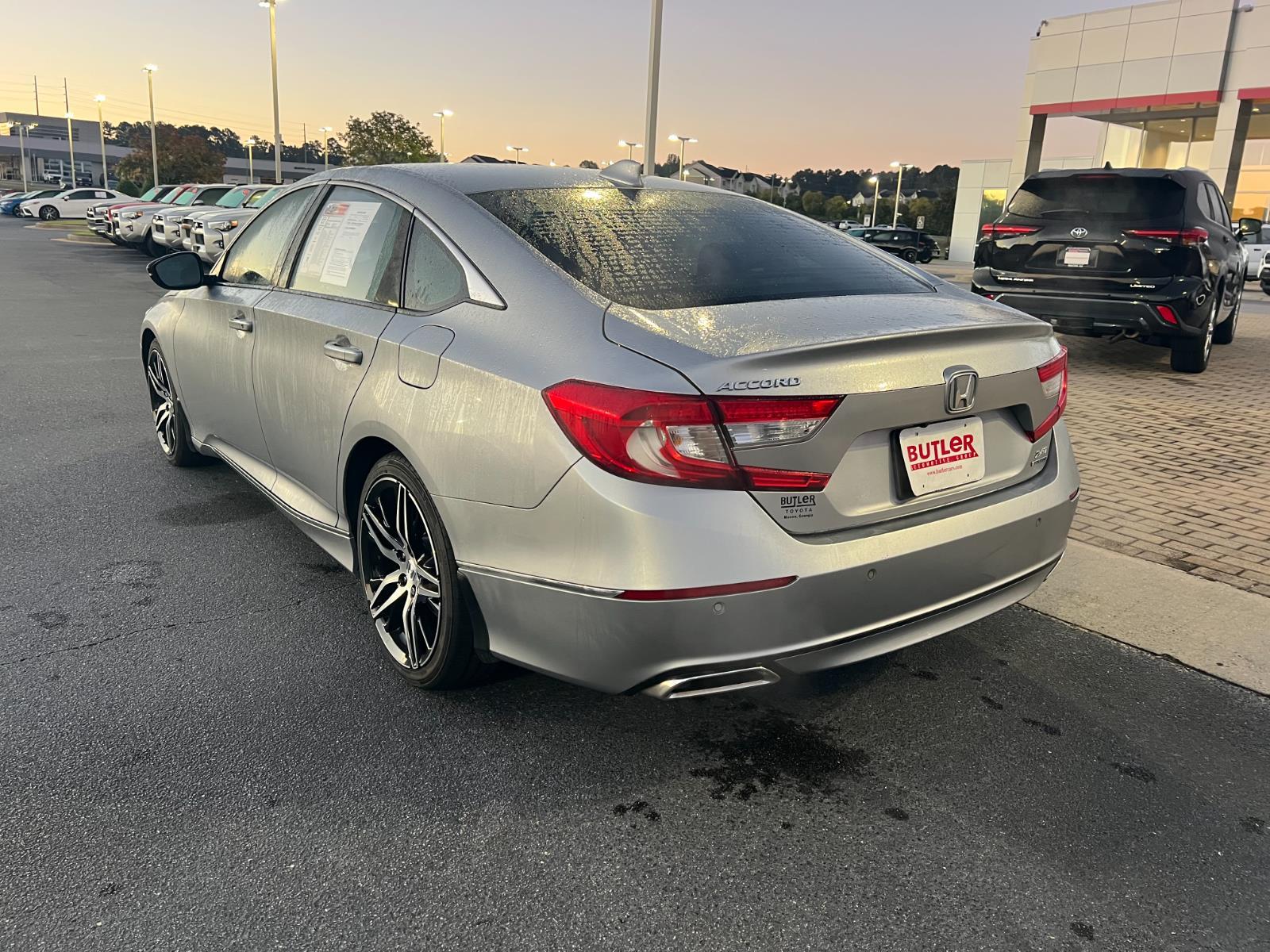 2021 Honda Accord Touring photo 3