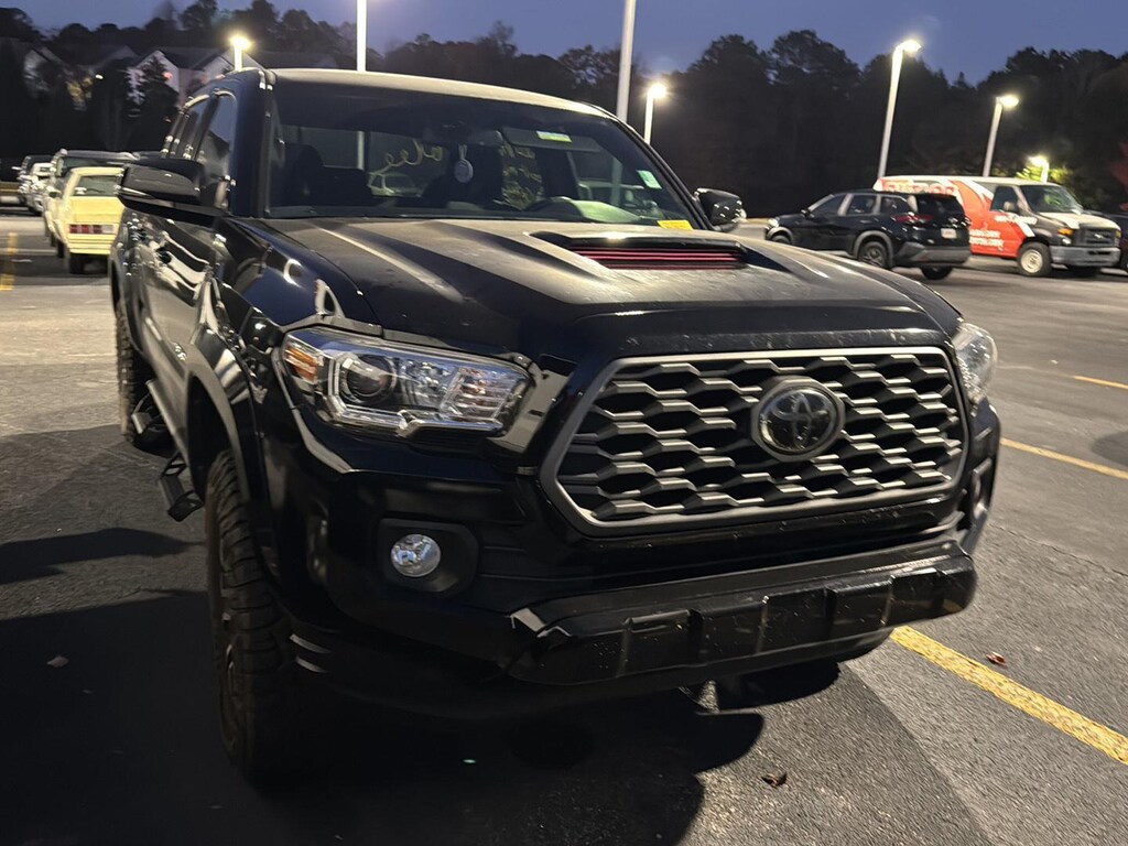 2021 Toyota Tacoma TRD Sport photo 4