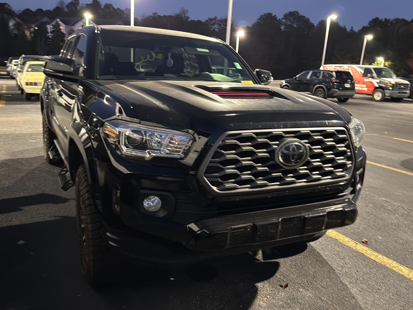 2021 Toyota Tacoma TRD Sport photo 3