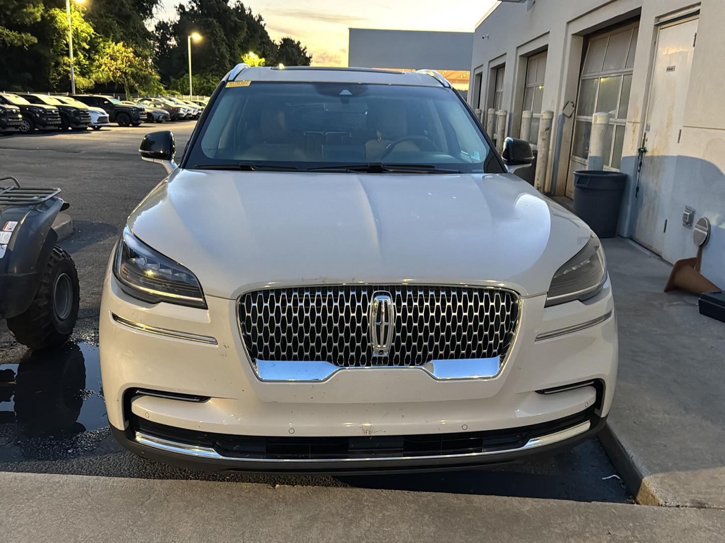 2022 Lincoln Aviator Reserve photo 3