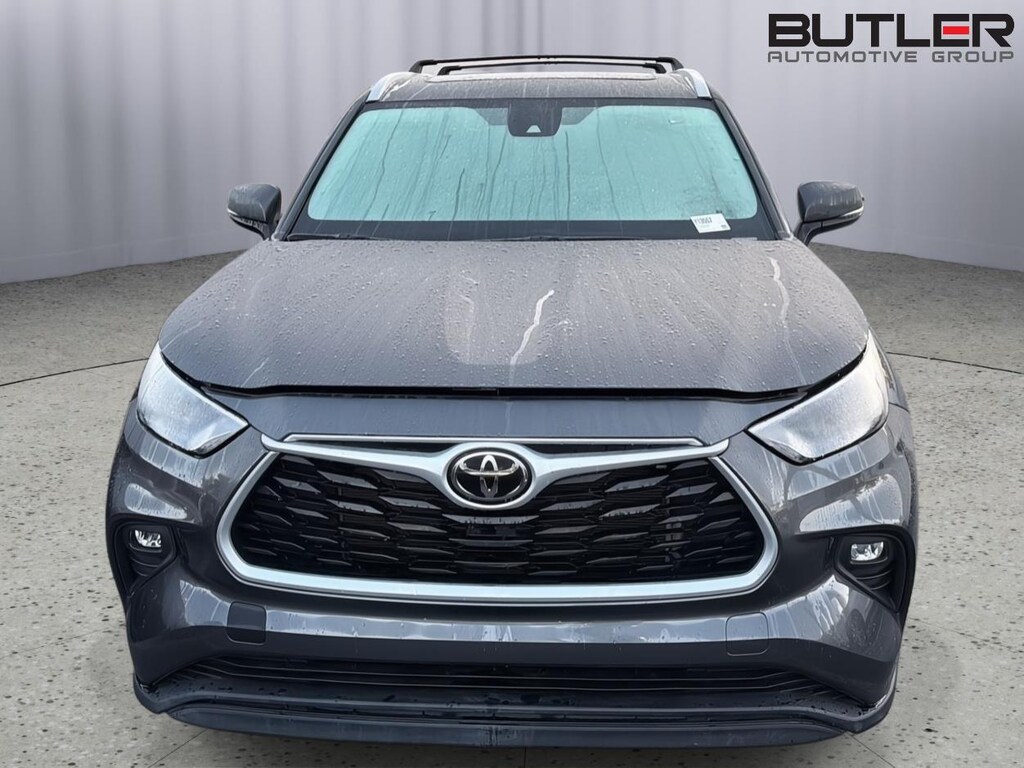 Used 2022 Toyota Highlander XLE SUV