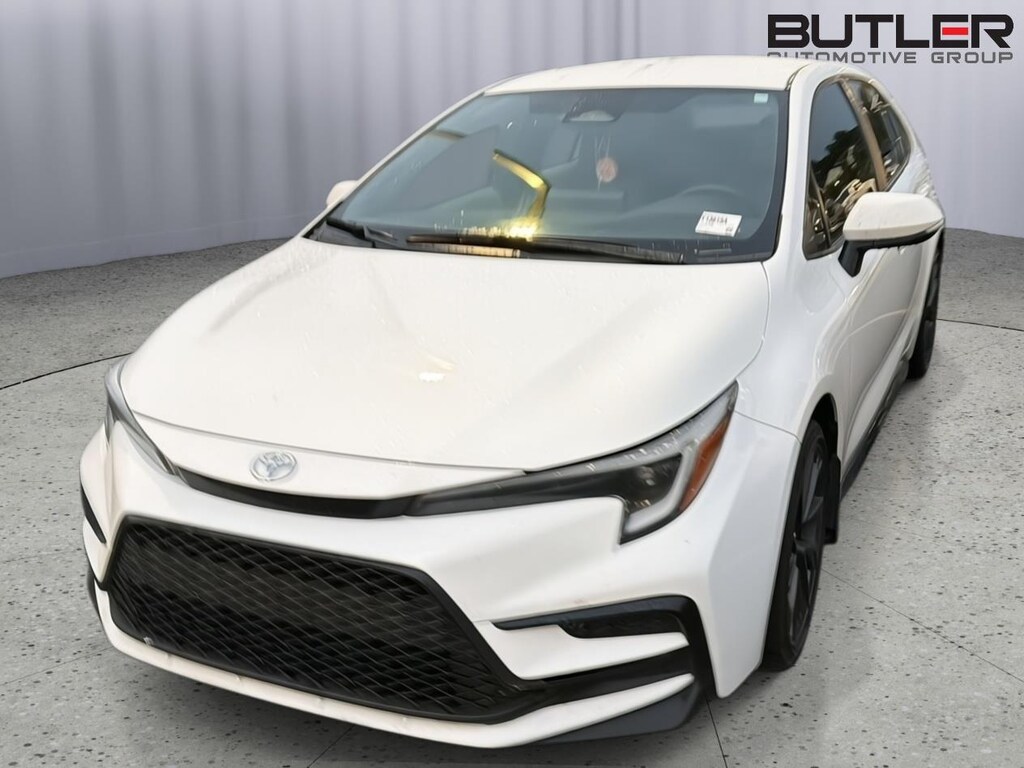 Used 2024 Toyota Corolla SE Sedan