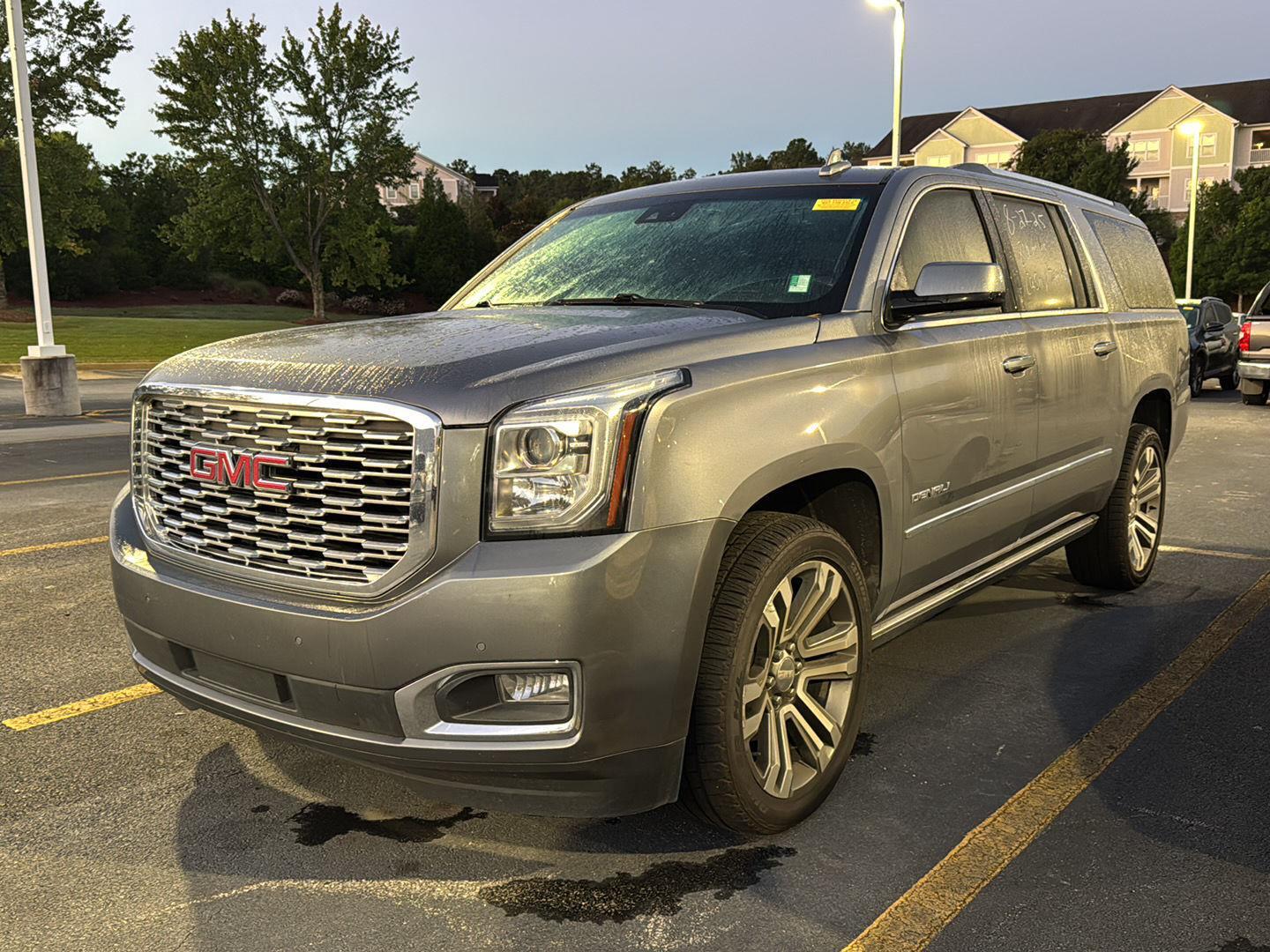 2020 Gmc Yukon XL Denali photo 2