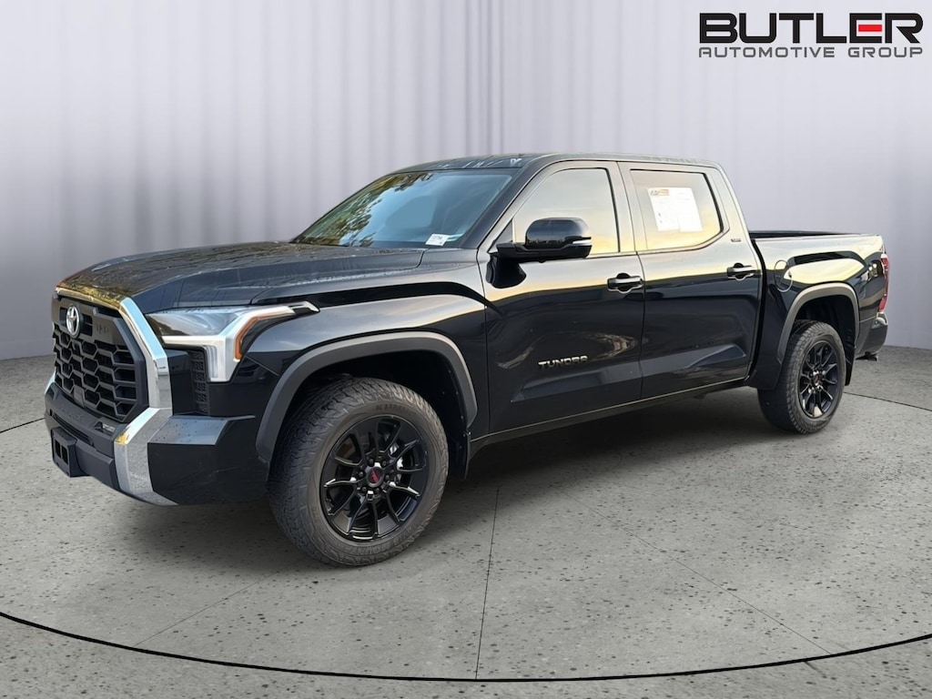 Used 2024 Toyota Tundra SR5 CrewMax