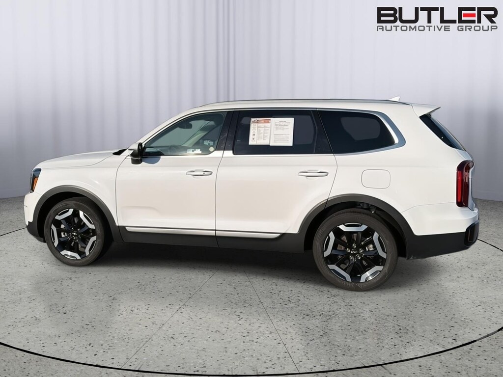 Used 2025 Kia Telluride S SUV