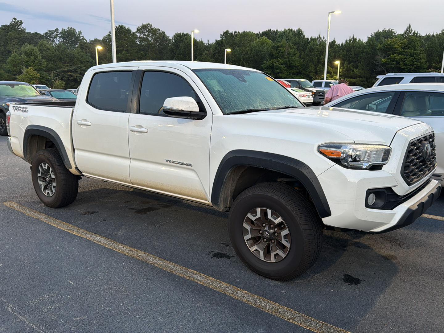 2021 Toyota Tacoma TRD photo 4