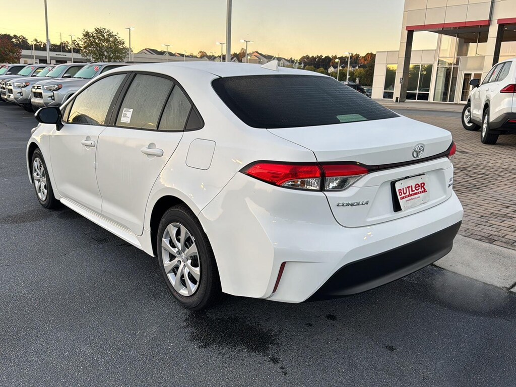 Used 2026 Toyota Corolla Hybrid LE Sedan
