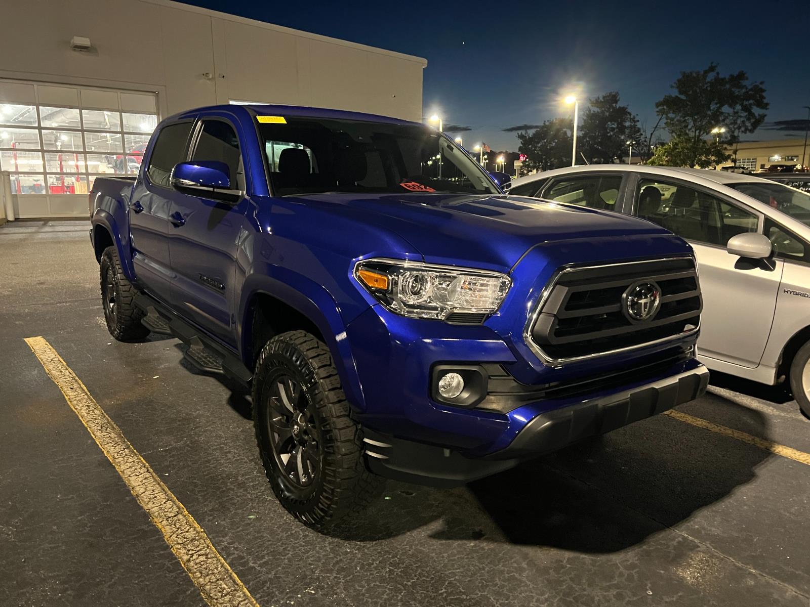 2023 Toyota Tacoma SR5 V6 photo 3
