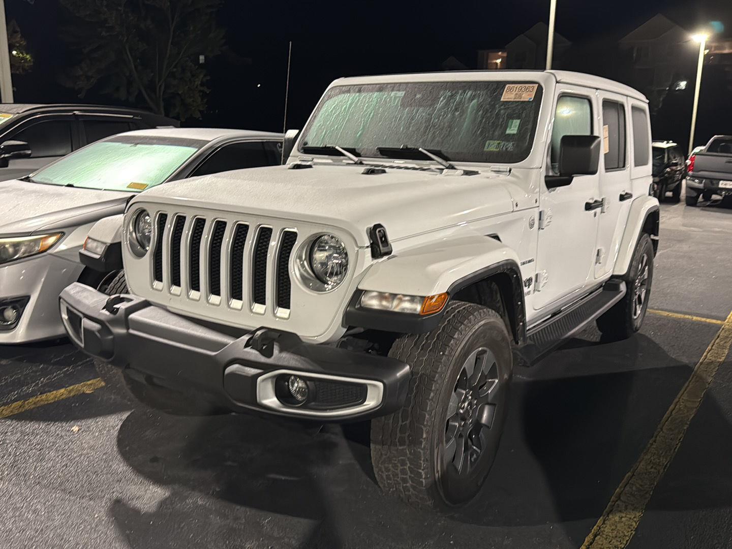 2022 Jeep Wrangler Unlimited Sahara photo 2