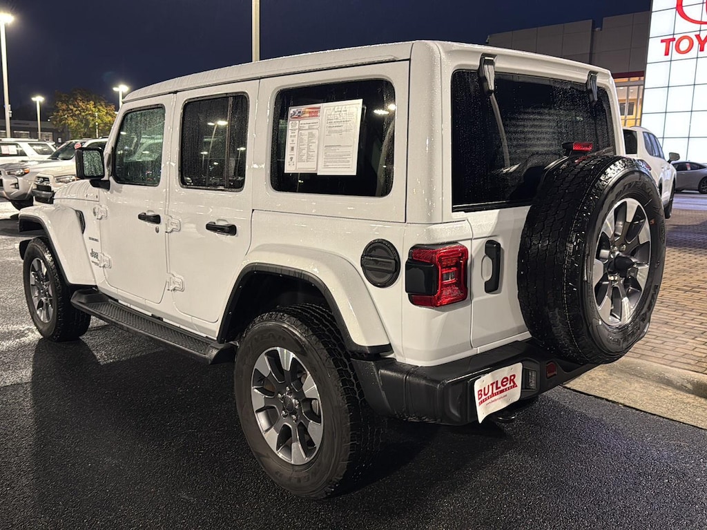 Used 2022 Jeep Wrangler Unlimited Sahara SUV