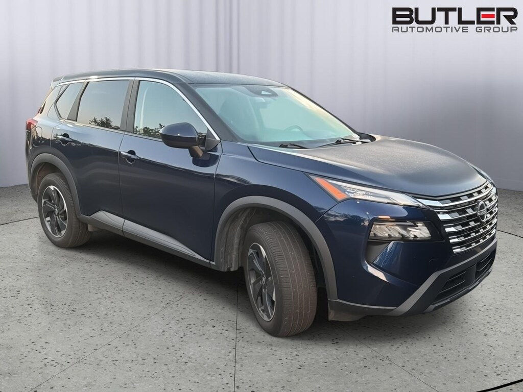 Used 2024 Nissan Rogue SV SUV