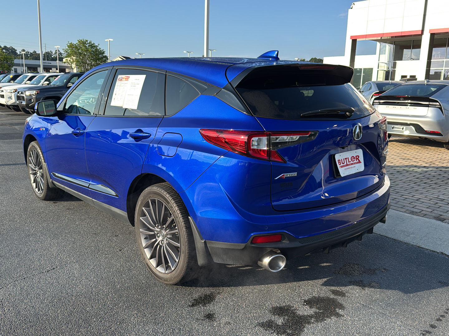 2022 Acura RDX Advance A-Spec photo 2