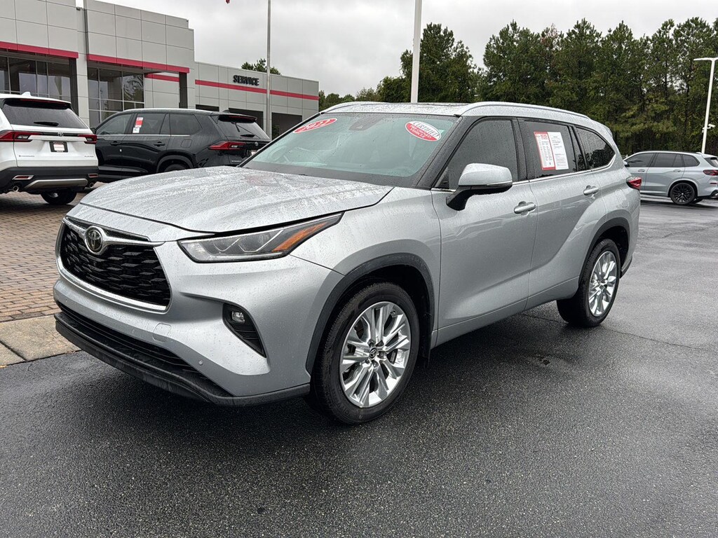 Used 2022 Toyota Highlander Limited SUV